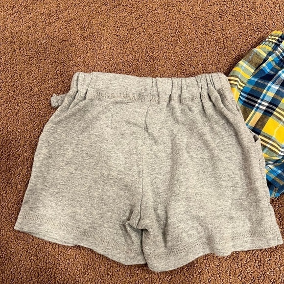 Bundle of Two Pairs of Boys Shorts Size 3-6 Months - Picture 6 of 7